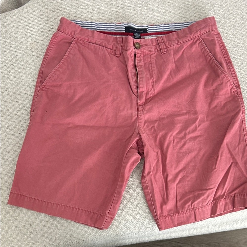 Tommy Hilfiger Men’s Salmon Pink Cotton Flat Front Shorts